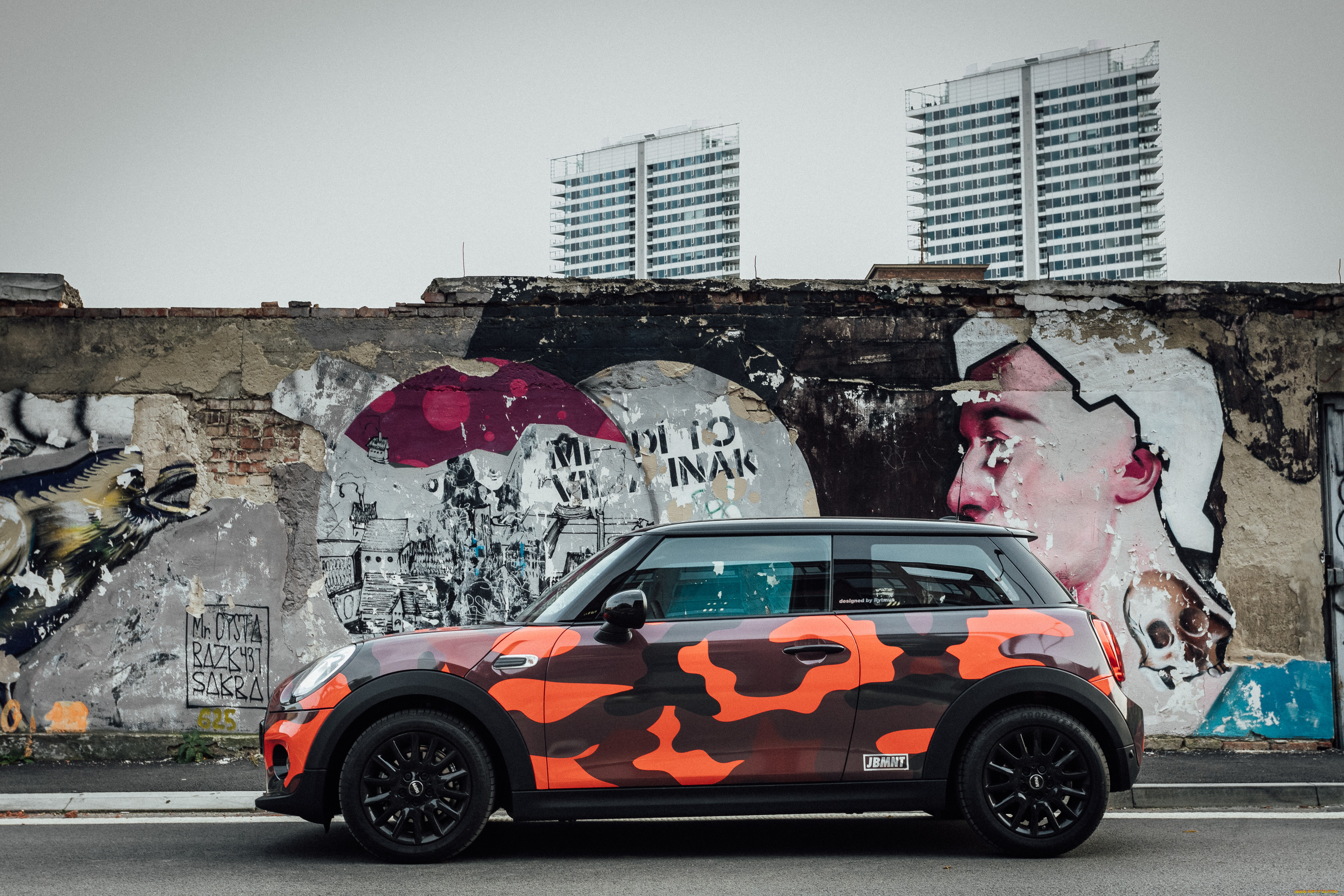 , mini